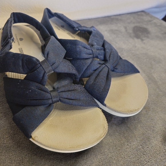 Cloudsteppers by Clarks size 6.5 - Picture 2 of 11